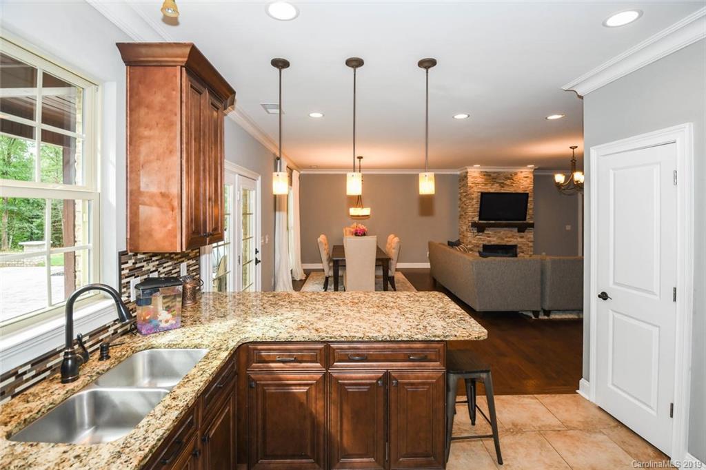 2526 Starnes Road Edgemoor, SC 29712 - Photo 10 of 23 Gallery Image 10