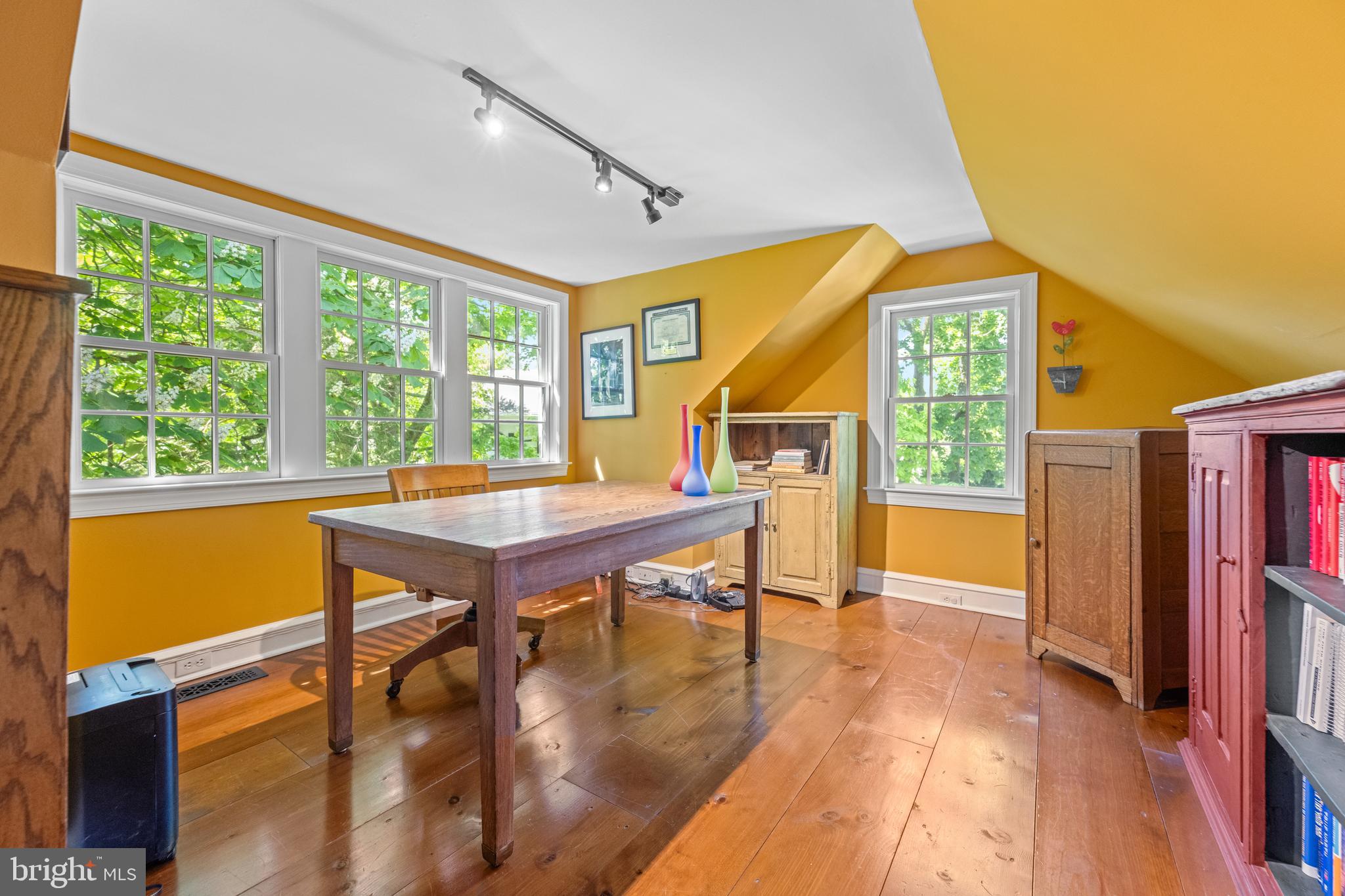 230 South Wayne Avenue Wayne, PA 19087 - Photo 48 of 65
