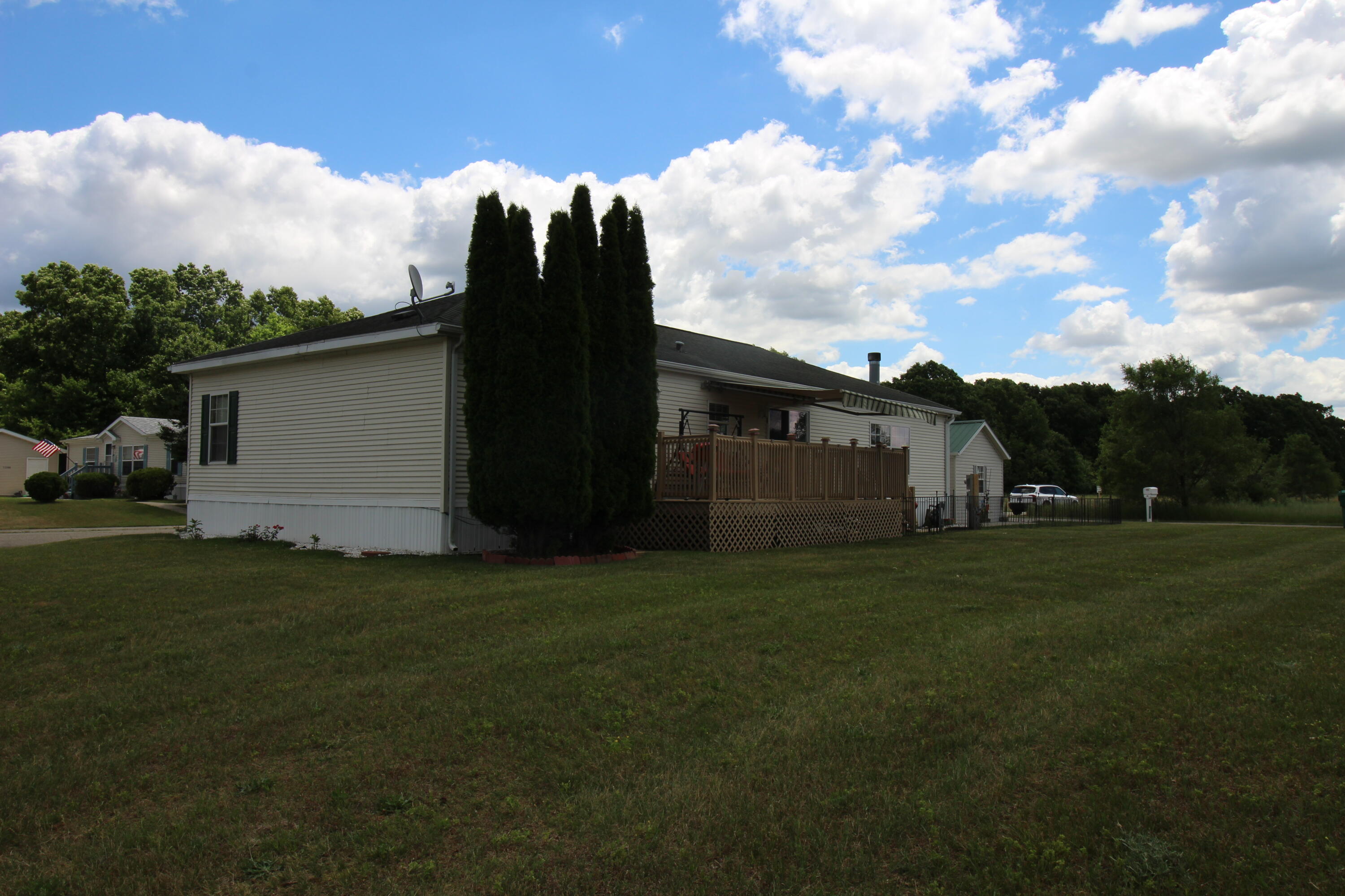 823 Raisin River Road Three Rivers, MI 49093 - Photo 6 of 38 IMG_0520