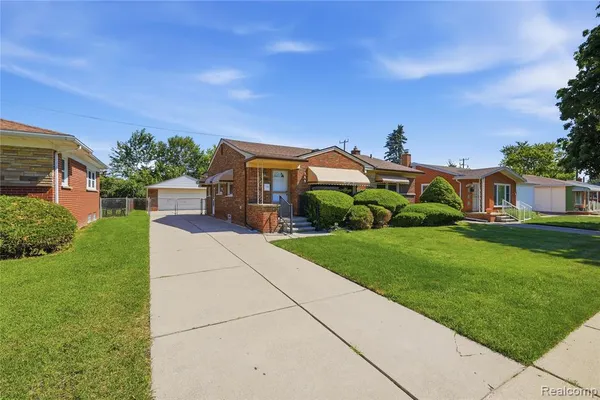 $235,000 | 25742 Jennifer, Redford, MI 48239