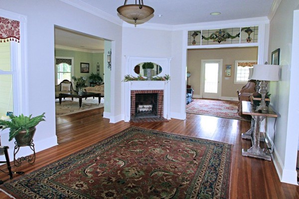 4 Mann Street Hingham, MA 02043 - Photo 3 of 23