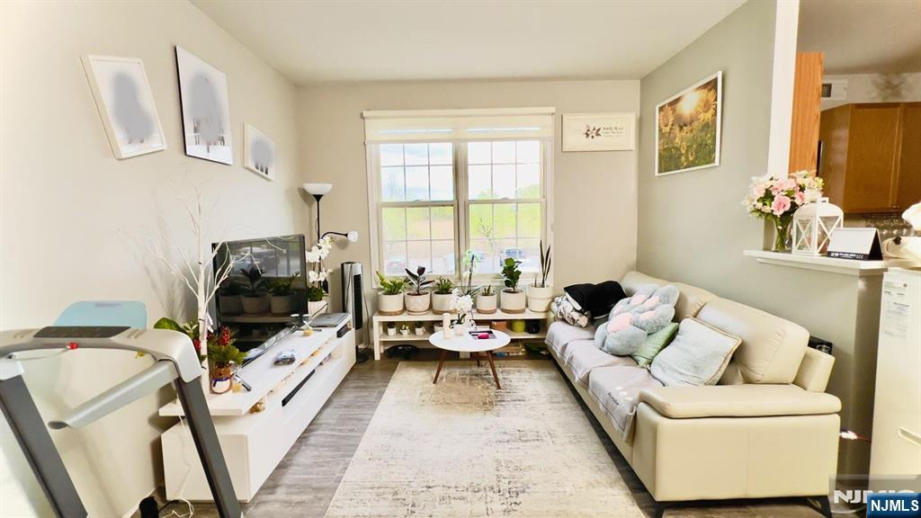 39 Birch Street Ridgefield Park, NJ 07660 - Photo 2 of 10