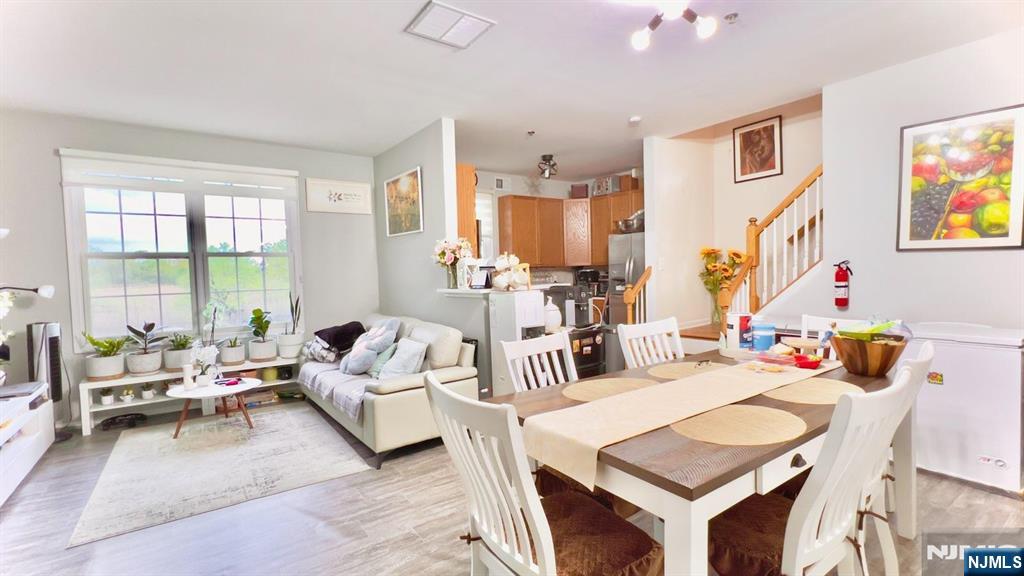 39 Birch Street Ridgefield Park, NJ 07660 - Photo 3 of 10