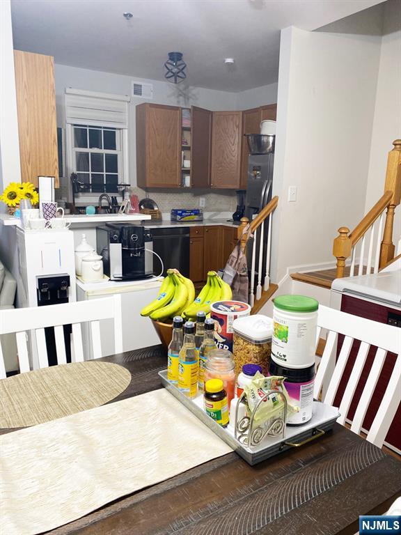 39 Birch Street Ridgefield Park, NJ 07660 - Photo 4 of 10