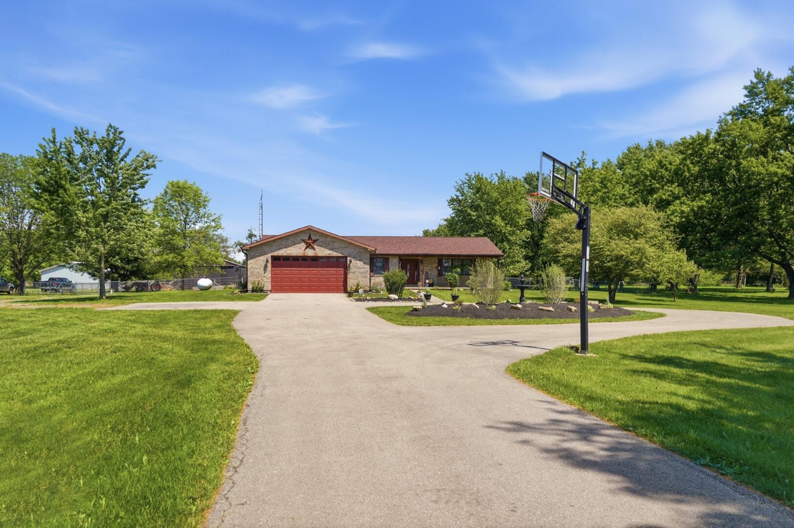 6306 Johnson Road Springfield, OH 45502 - Photo 2 of 84 Gallery Image 2