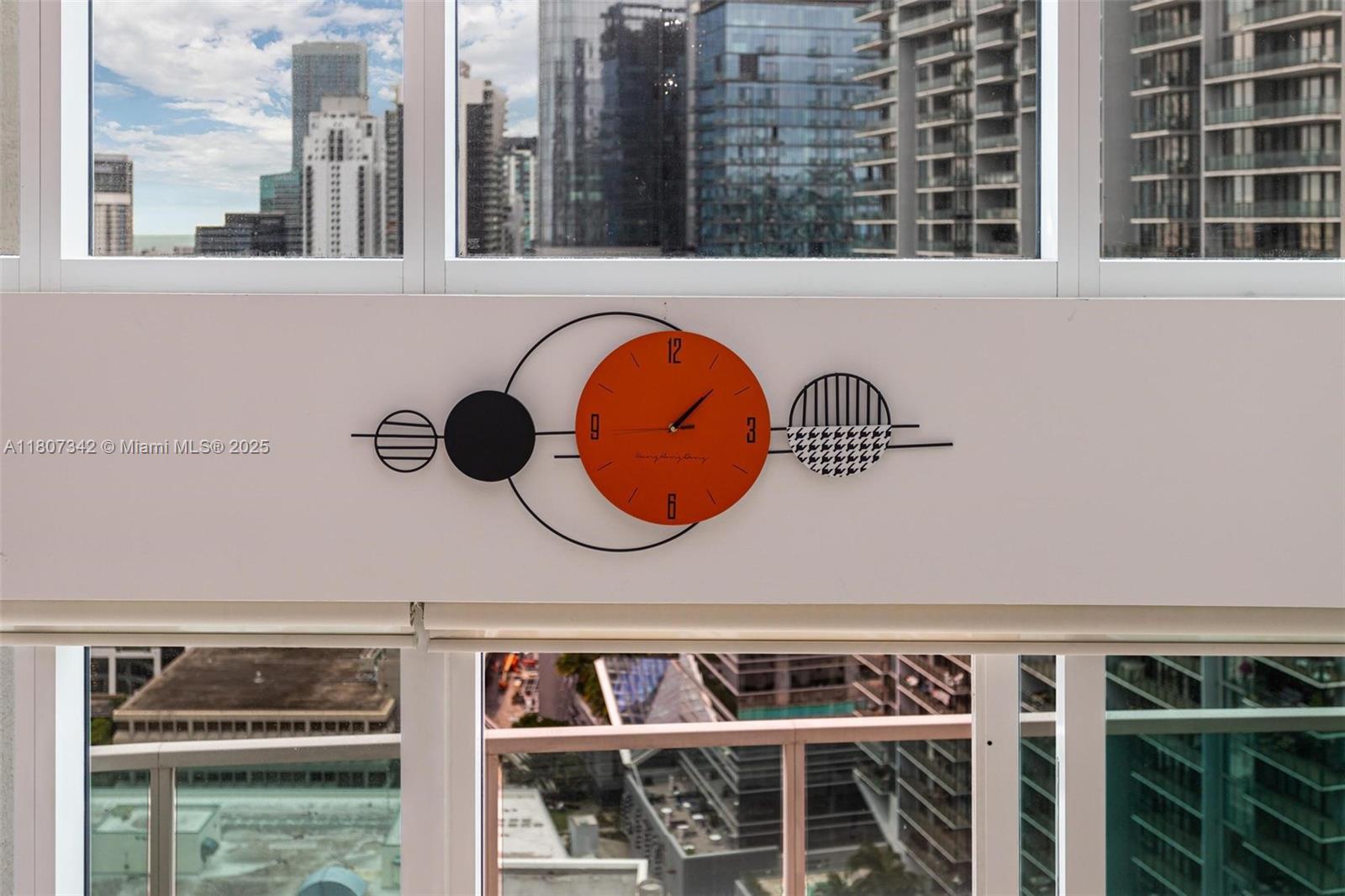 41 Southeast 5th Street, Unit 2008 Miami, FL 33131 - Photo 14 of 54