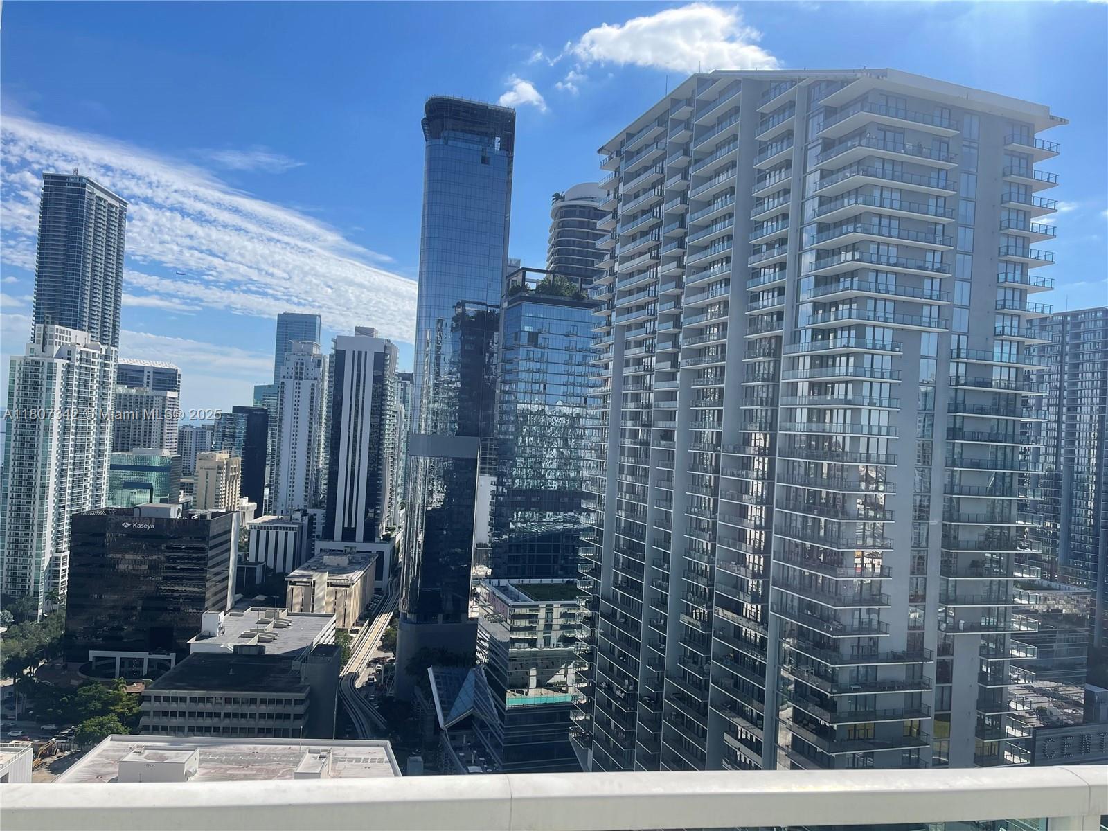 41 Southeast 5th Street, Unit 2008 Miami, FL 33131 - Photo 38 of 54