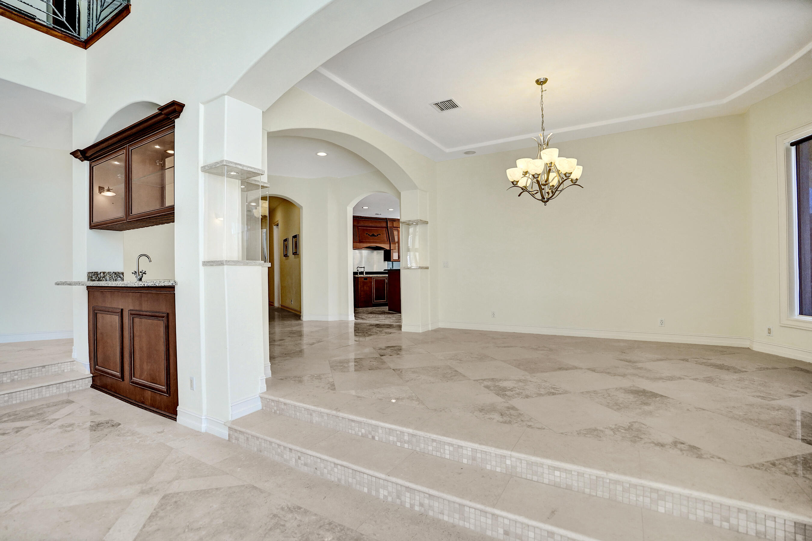 2330 Northeast 31st Court Lighthouse Point, FL 33064 - Photo 23 of 48 Dining Room