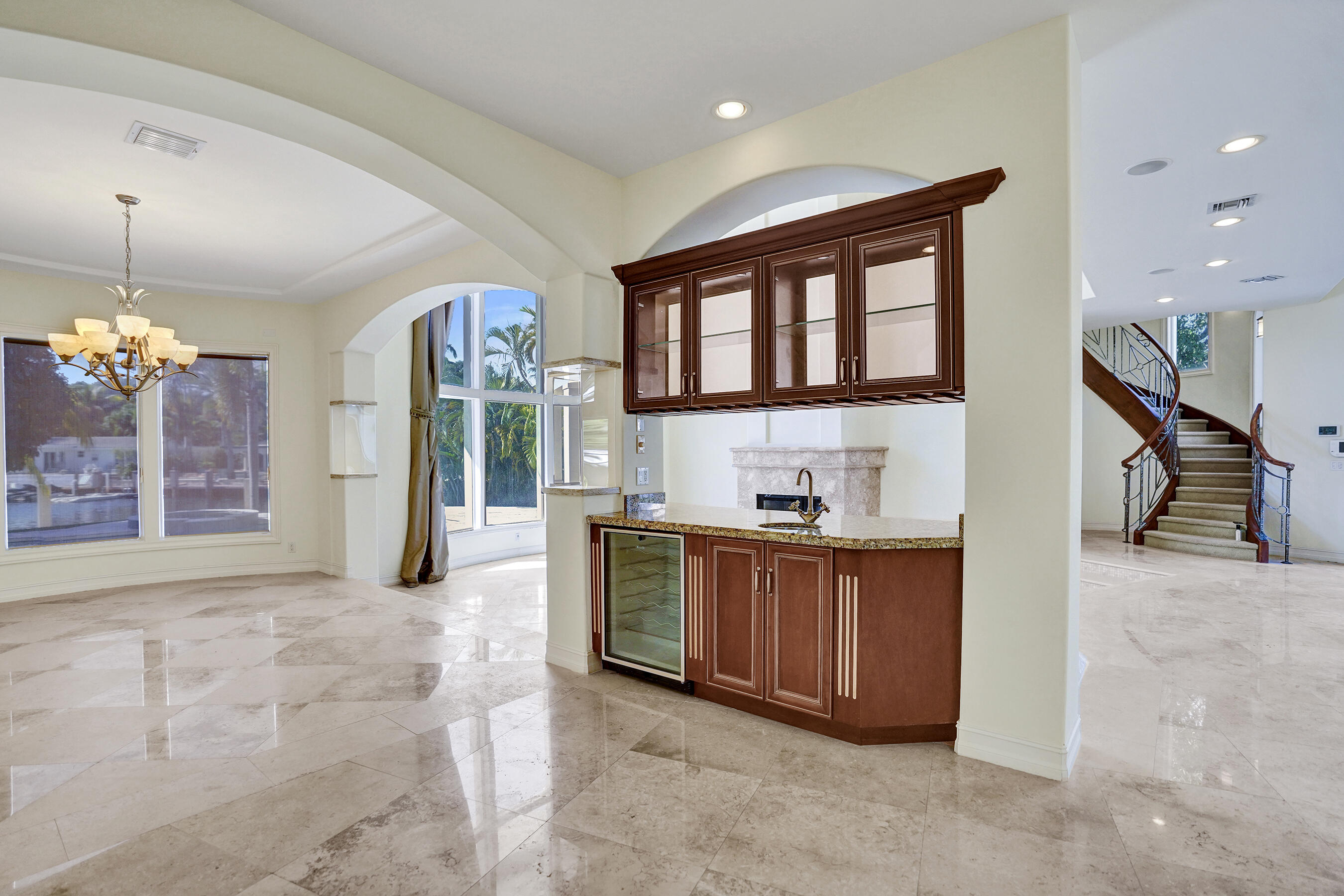2330 Northeast 31st Court Lighthouse Point, FL 33064 - Photo 24 of 48 Dining Room