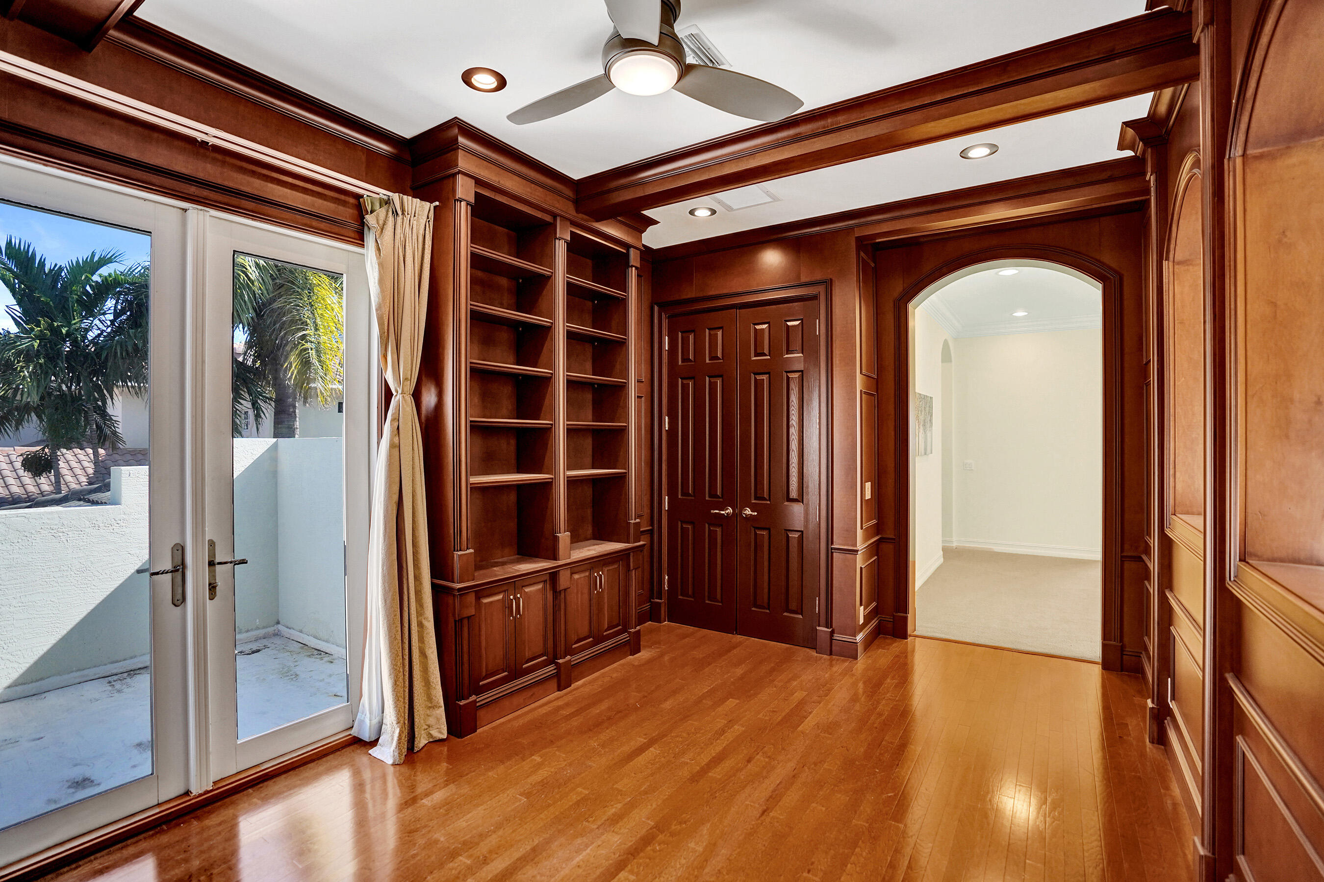2330 Northeast 31st Court Lighthouse Point, FL 33064 - Photo 31 of 48 Office