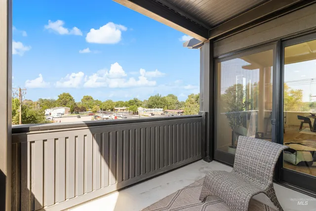 $1,115,000 | 55 East State Street, Unit 301, Eagle, ID 83616