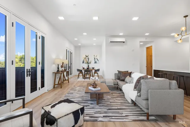 $1,115,000 | 55 East State Street, Unit 301, Eagle, ID 83616