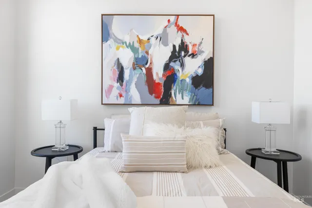 $1,115,000 | 55 East State Street, Unit 301, Eagle, ID 83616