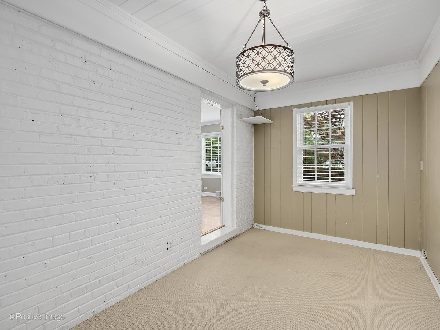 337 Wagner Road Northfield, IL 60093 - Photo 12 of 22 a view of an entryway with chandelier