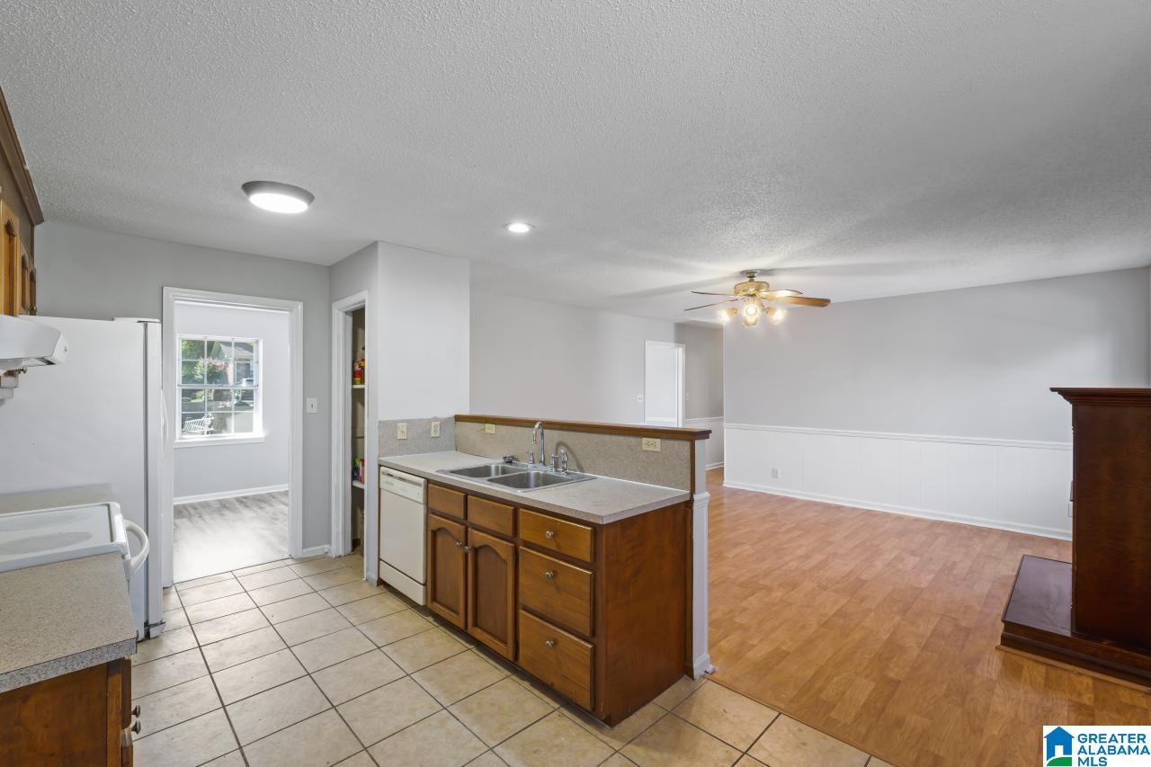 1320 Suncrest Road Bessemer, AL 35020 - Photo 17 of 27