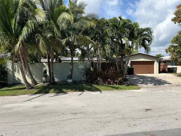 $789,000 | 5631 Northeast 16th Avenue, Fort Lauderdale, FL 33334