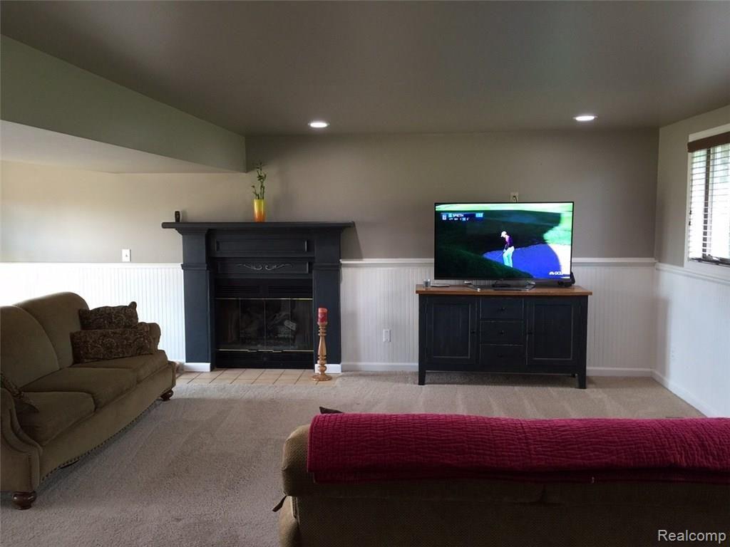4121 Merwin Road Lapeer, MI 48446 - Photo 20 of 48 Family Room 1
