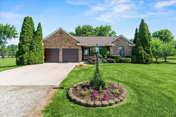 $385,000 | 3192 Highway 296, Urbana, OH 43078