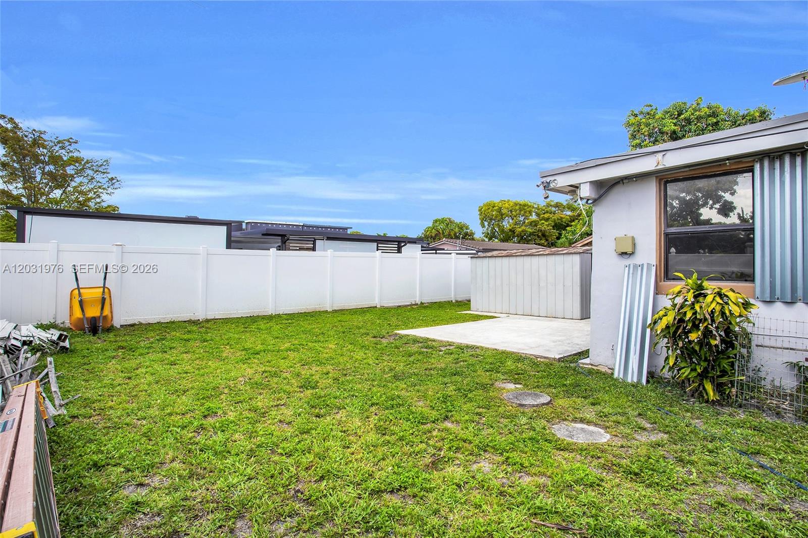 855 West 70 Place Hialeah, FL 33014 - Photo 36 of 39