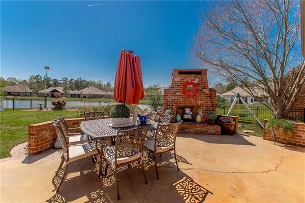 $550,000 | 451 Lake Orleans Boulevard, Ponchatoula, LA 70454