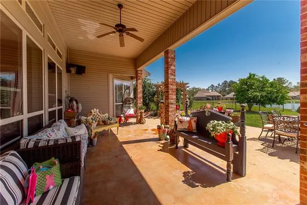 $550,000 | 451 Lake Orleans Boulevard, Ponchatoula, LA 70454