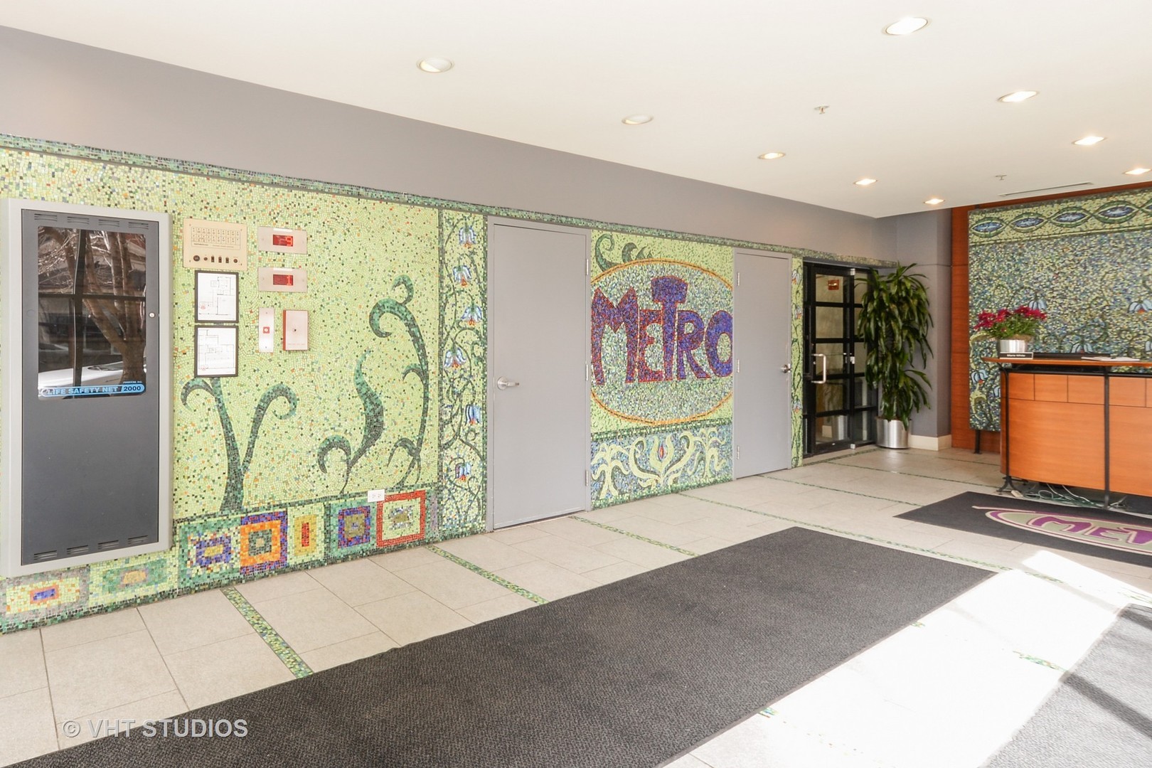 1200 West Monroe Street, Unit 319 Chicago, IL 60607 - Photo 2 of 10