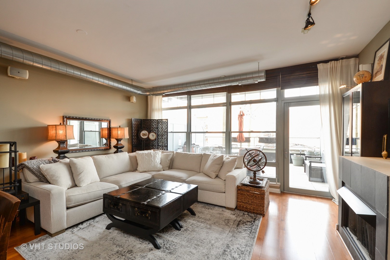 1200 West Monroe Street, Unit 319 Chicago, IL 60607 - Photo 3 of 10