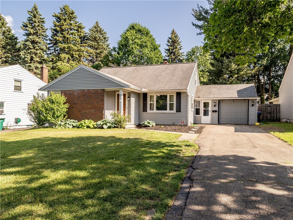 17 Meadowwood Road Greece, NY 14616 - Photo 1 of 1 Gallery Image 1