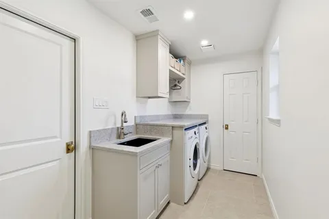 $939,000 | 5723 Twin Brooks Drive, Dallas, TX 75252