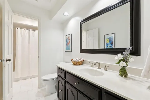 $939,000 | 5723 Twin Brooks Drive, Dallas, TX 75252