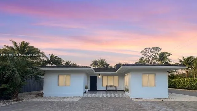 $2,495,000 | 8390 Southwest 64th Street, Miami, FL 33143
