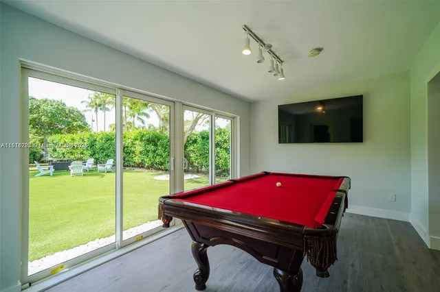 $2,495,000 | 8390 Southwest 64th Street, Miami, FL 33143