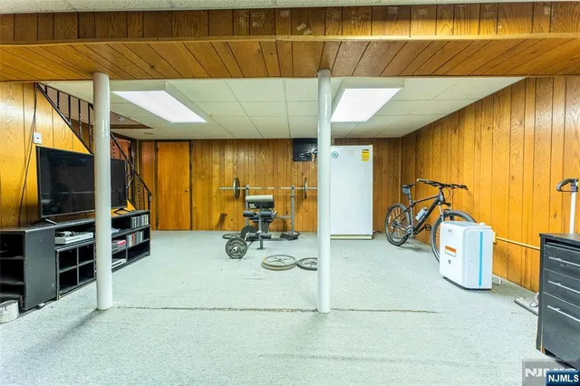 $599,000 | 1806 Rensselaer Road, Teaneck, NJ 07666