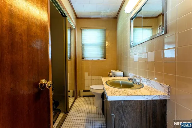 $599,000 | 1806 Rensselaer Road, Teaneck, NJ 07666