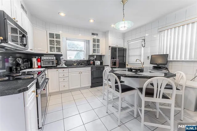 $599,000 | 1806 Rensselaer Road, Teaneck, NJ 07666