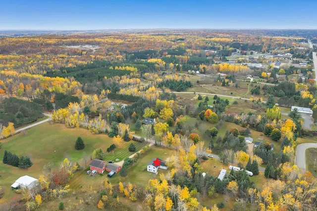 $300,000 | 17192 Remus Woods Lane, Lakewood, WI 54138