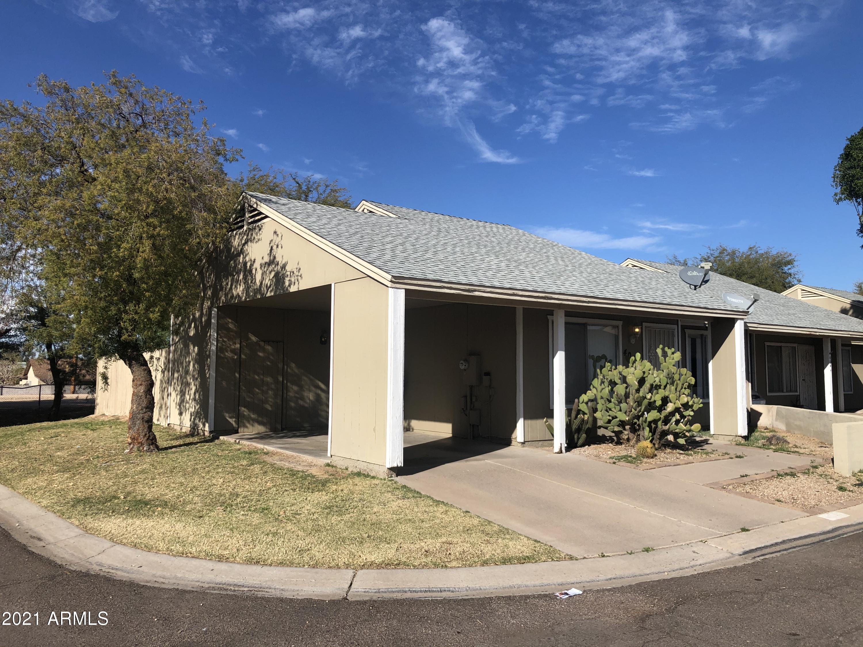 4042 East Carson Road Phoenix, AZ 85042 - Photo 2 of 28 IMG_3213