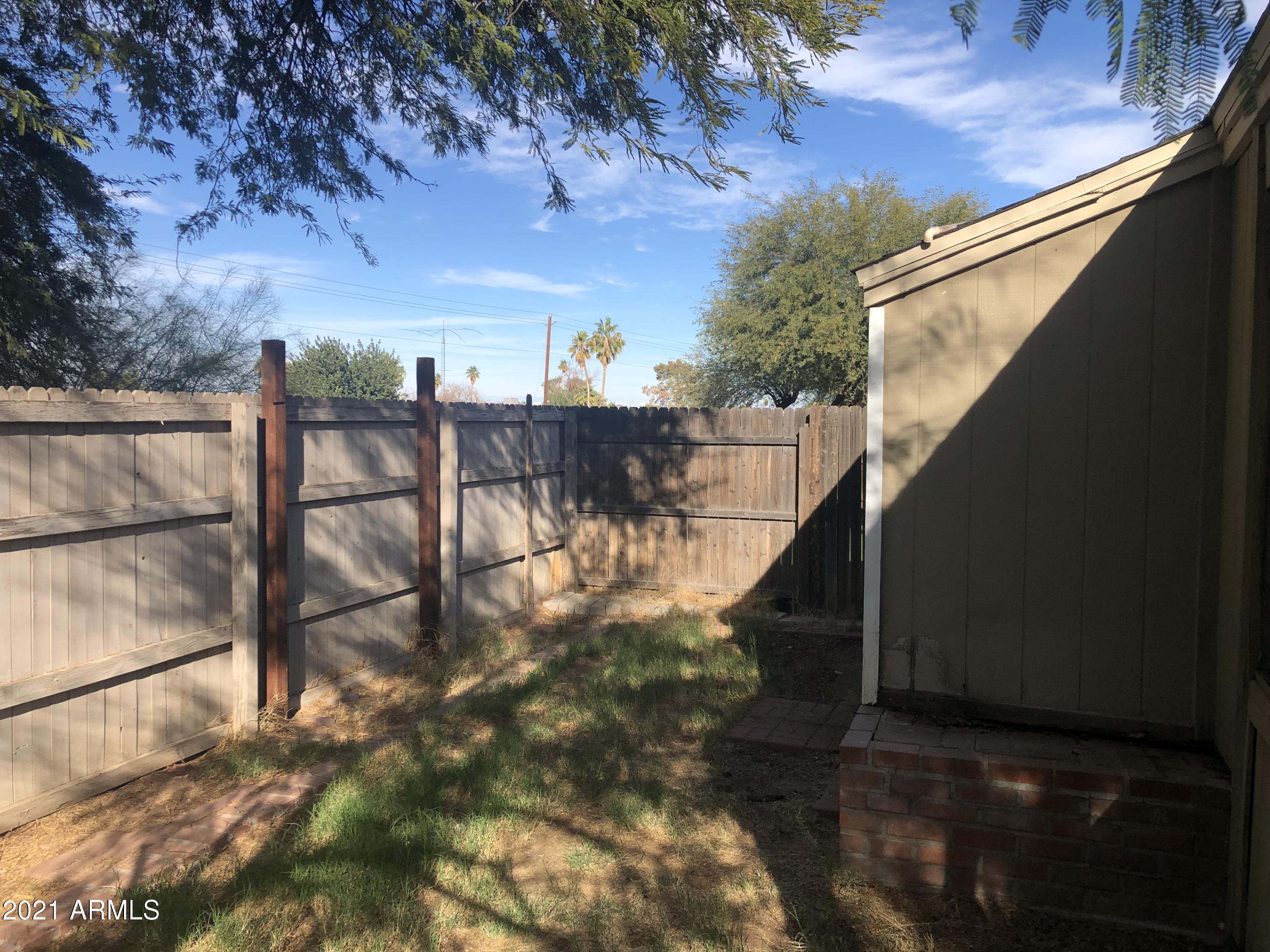 4042 East Carson Road Phoenix, AZ 85042 - Photo 26 of 28 IMG_3238