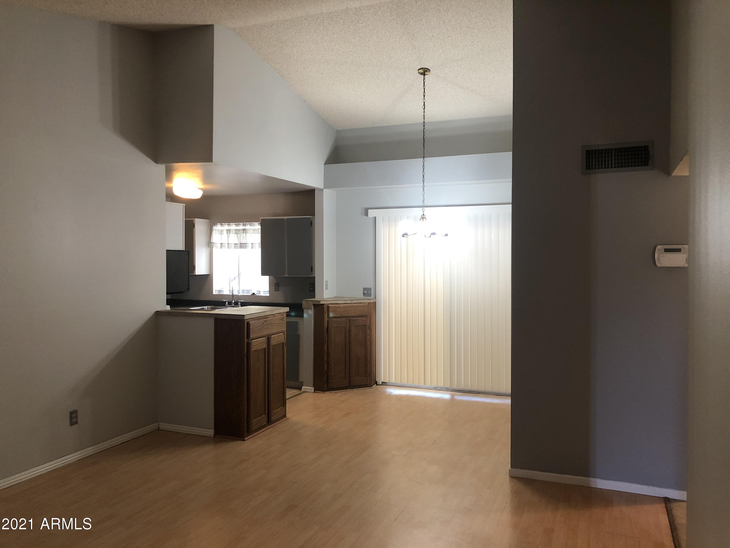 4042 East Carson Road Phoenix, AZ 85042 - Photo 3 of 28 IMG_3215