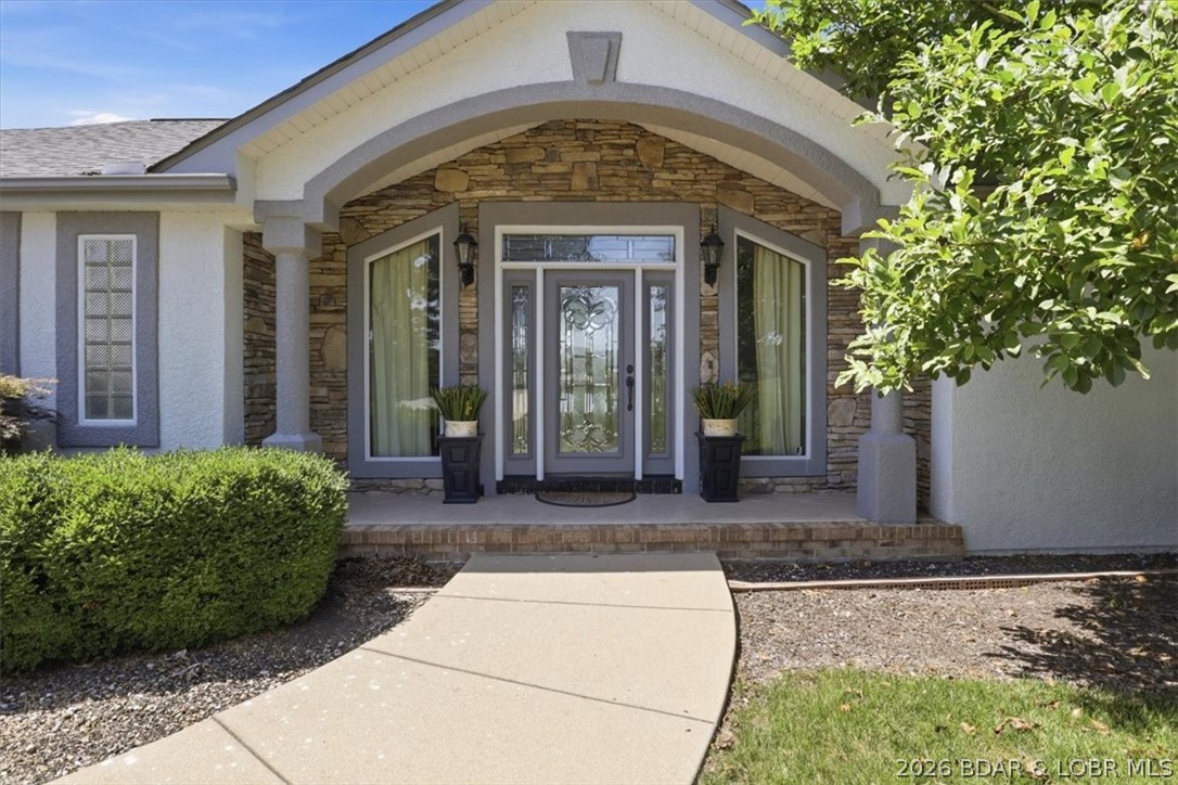 6572 Robyn Point Osage Beach, MO 65065 - Photo 4 of 49