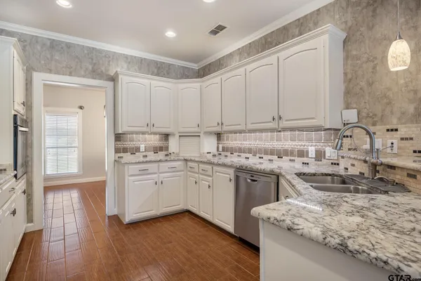 $649,999 | 344 Antler Road, Longview, TX 75605