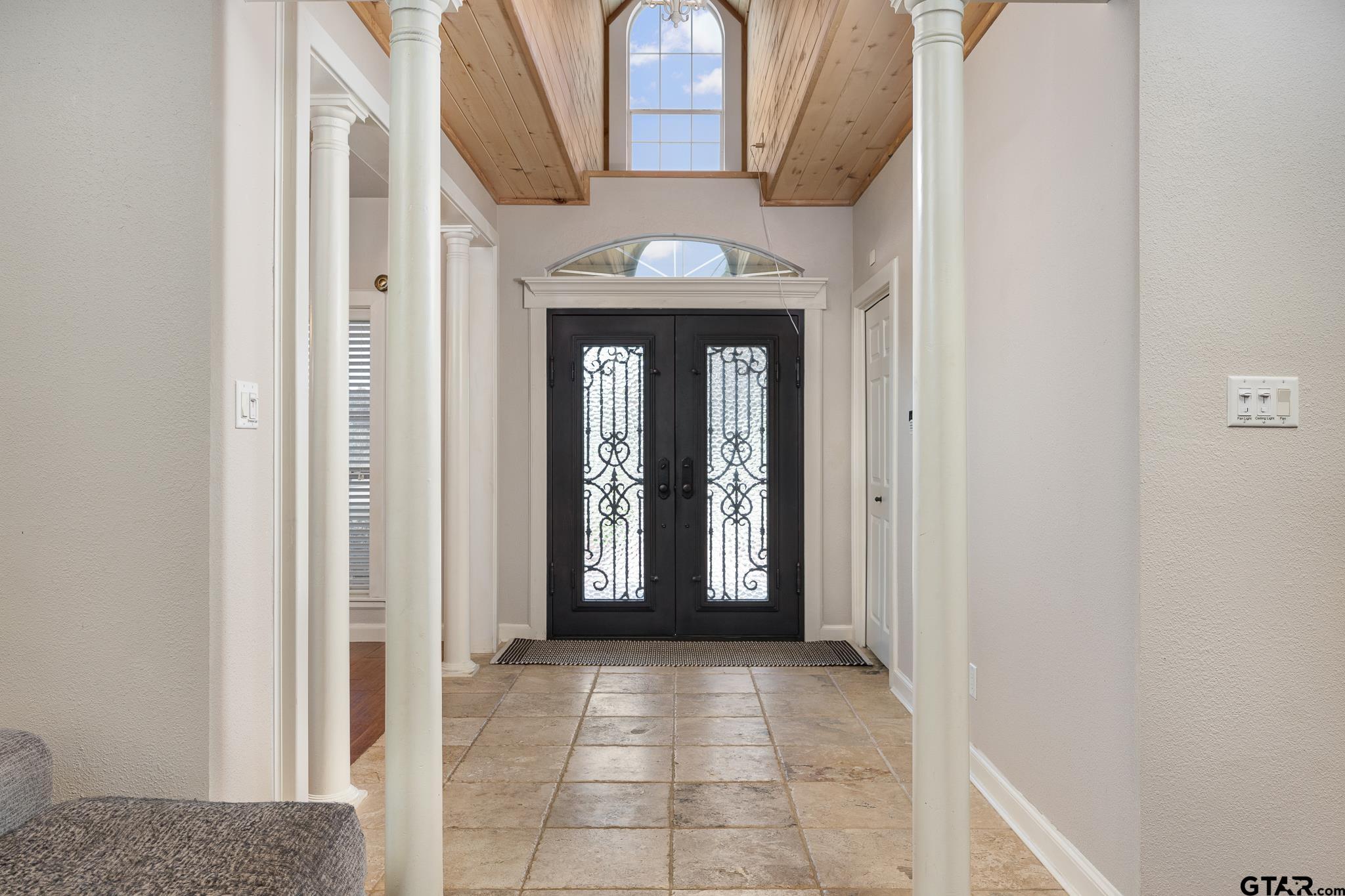 344 Antler Road Longview, TX 75605 - Photo 5 of 45 a view of entryway with a hallway