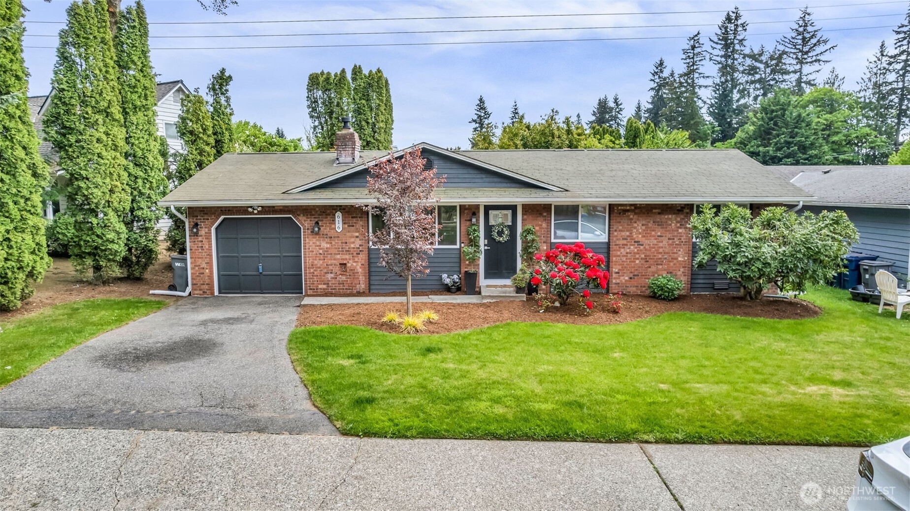 616 212th Street Southwest Bothell, WA 98021 - Photo 3 of 28 Gallery Image 3