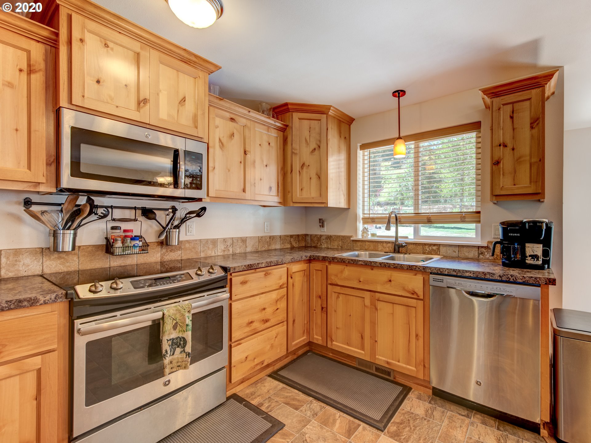 90774 Hill Road Springfield, OR 97478 - Photo 7 of 31