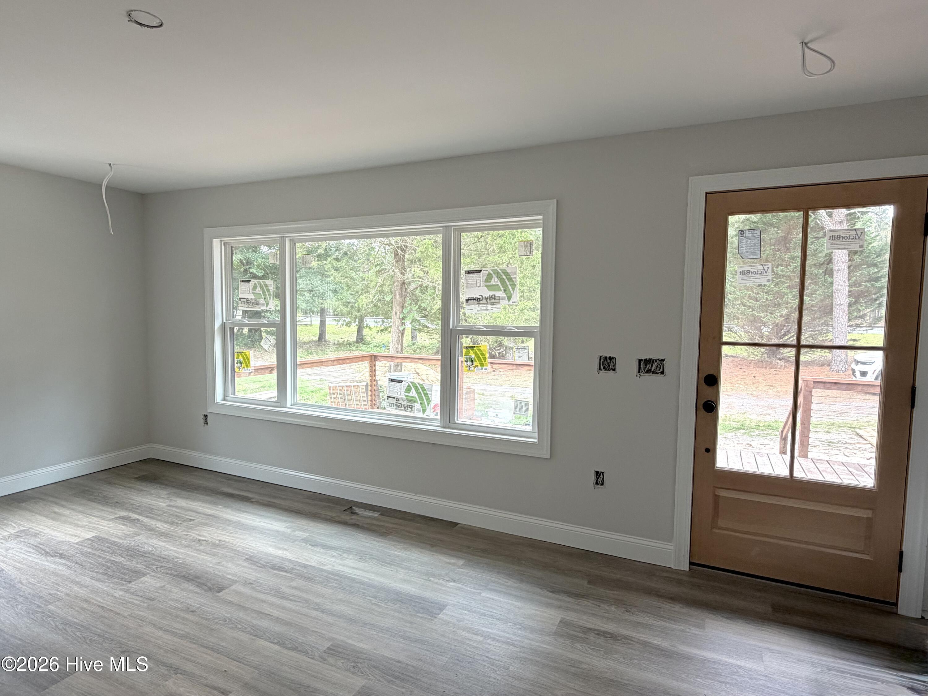 400 Eagle Springs Road Eagle Springs, NC 27242 - Photo 3 of 17 Living Room