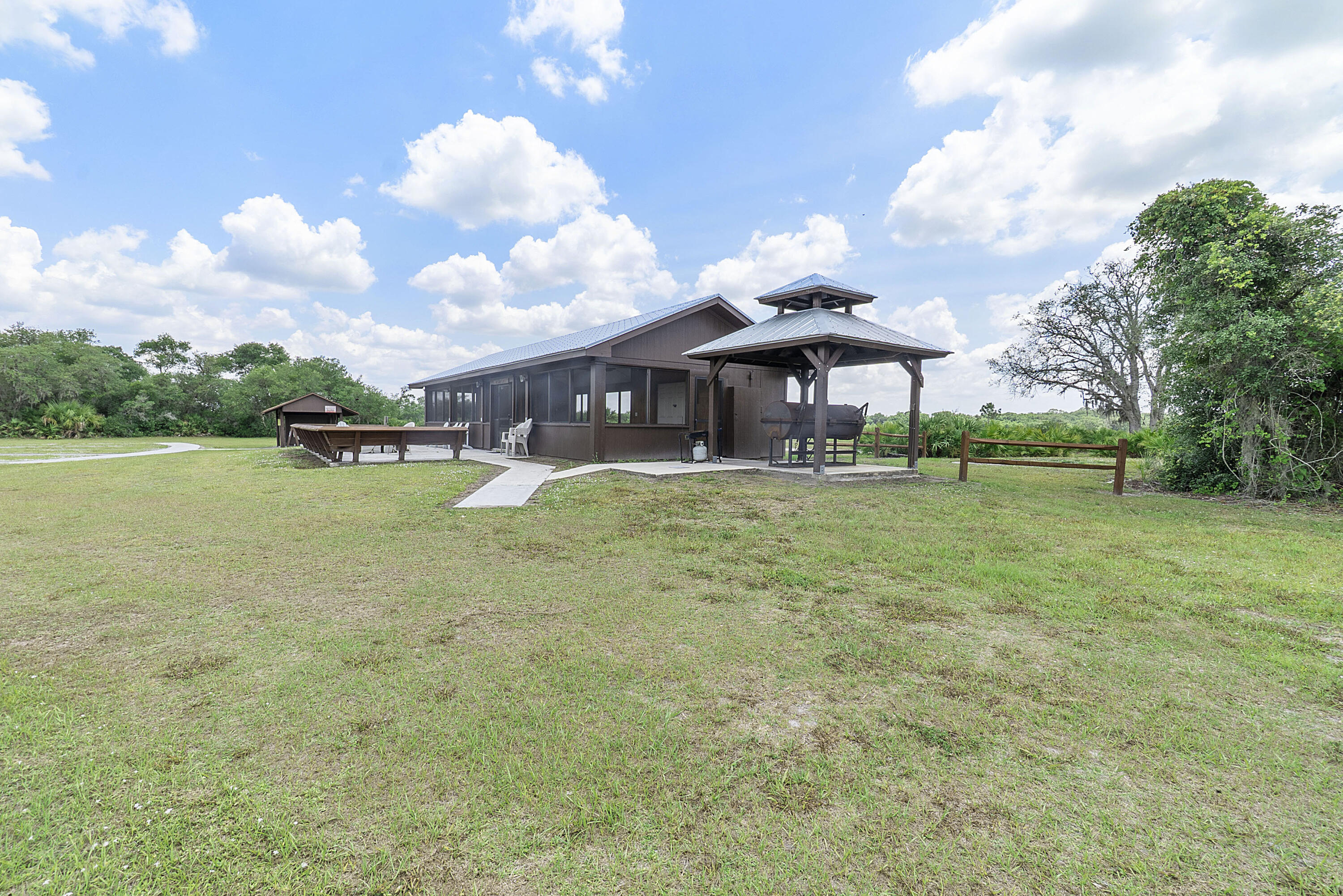 32801 Highway 441, Unit 64 Okeechobee, FL 34972 - Photo 113 of 138 32801 US-441 v2_043