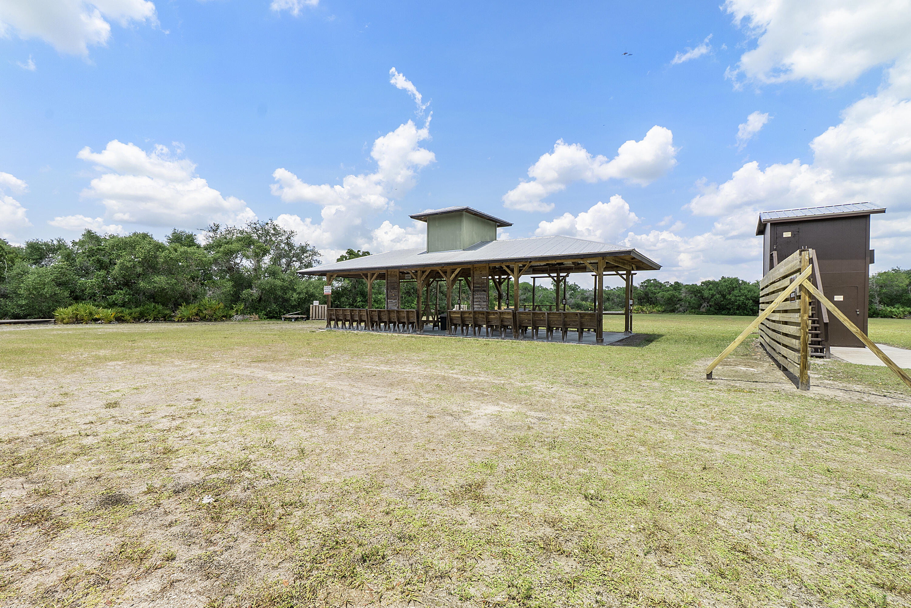 32801 Highway 441, Unit 64 Okeechobee, FL 34972 - Photo 118 of 138 a view of a garden with a slide