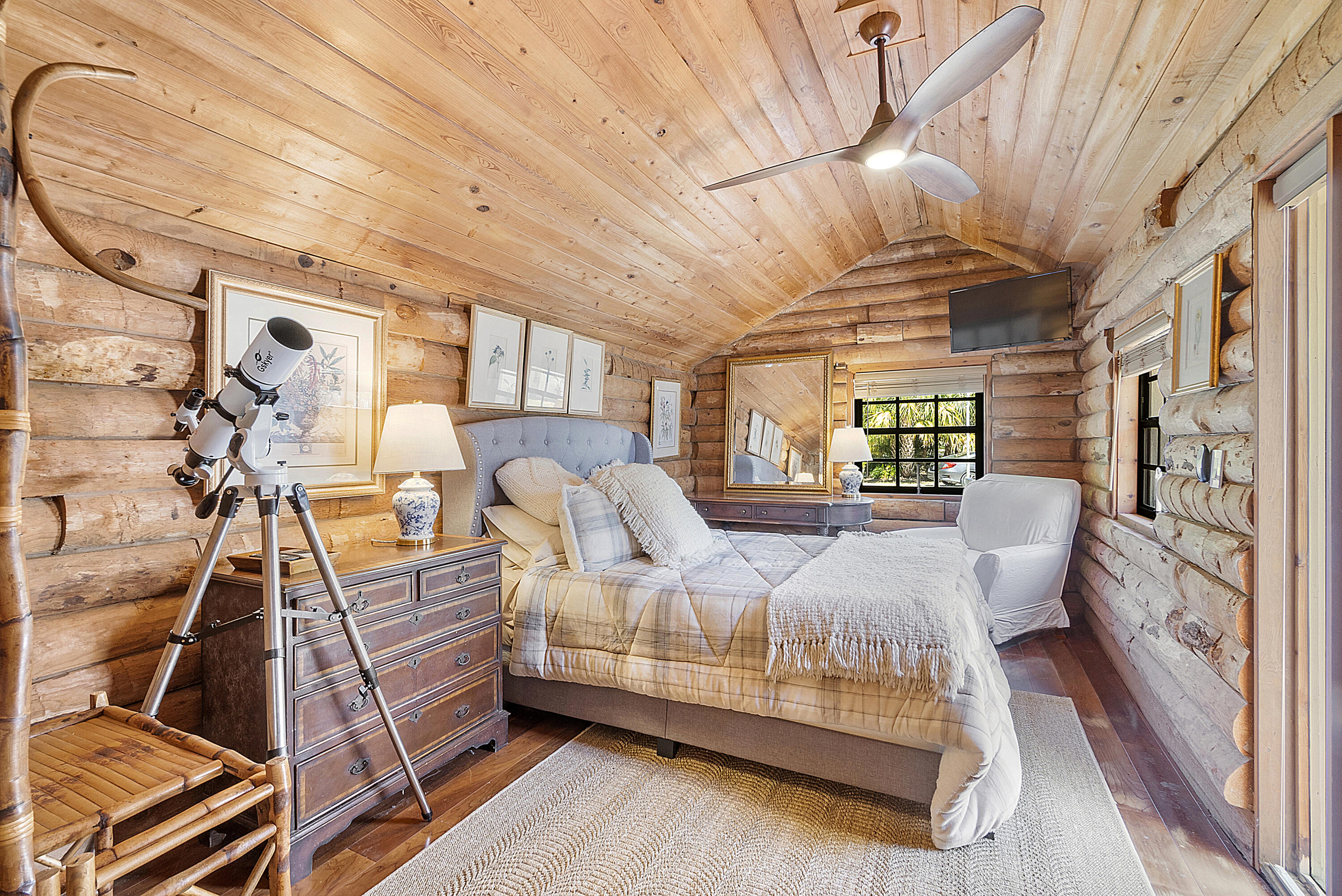 32801 Highway 441, Unit 64 Okeechobee, FL 34972 - Photo 36 of 138 a bedroom with furniture and a large window