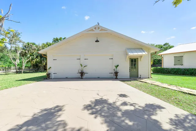 $1,199,000 | 32801 Highway 441, Unit 64, Okeechobee, FL 34972