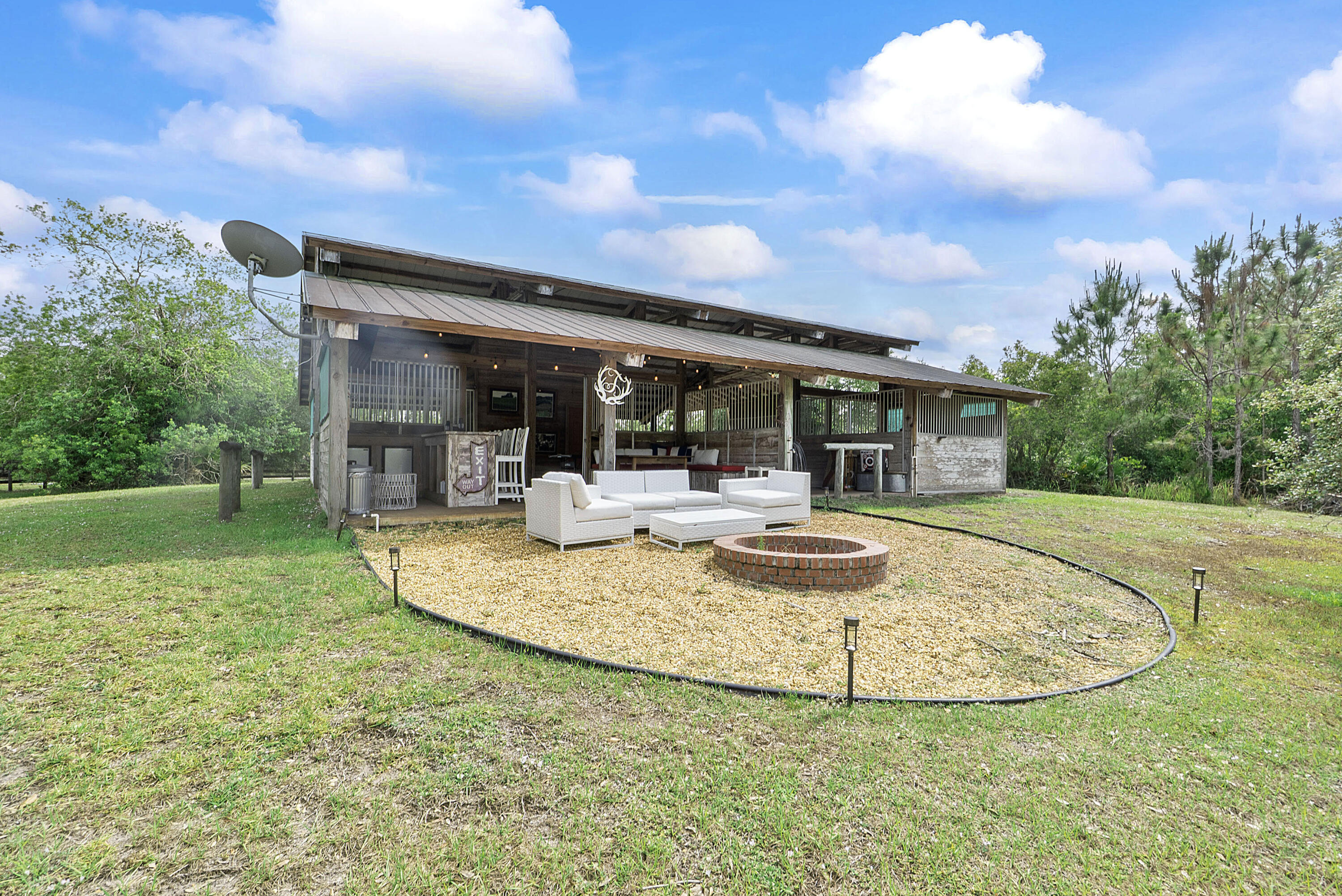 32801 Highway 441, Unit 64 Okeechobee, FL 34972 - Photo 54 of 138 32801 US-441 v2_078